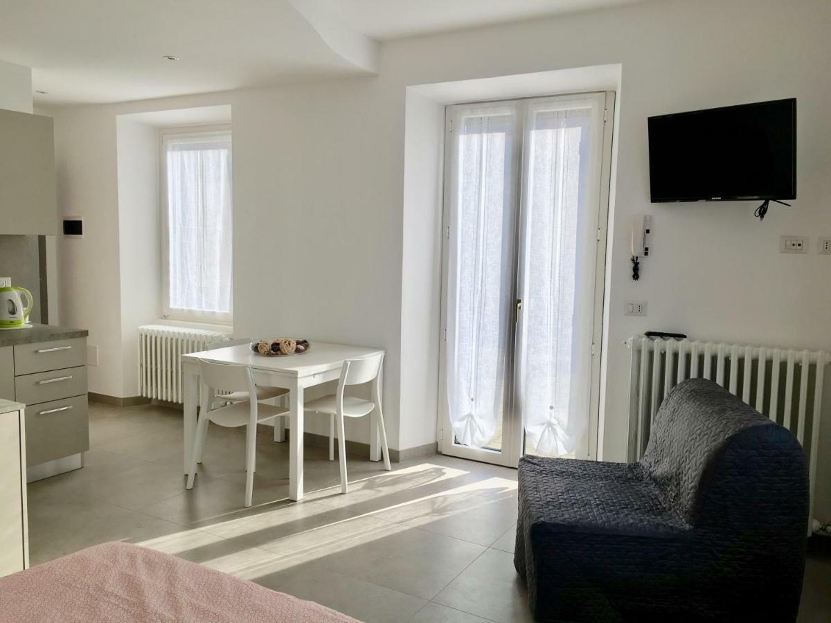 Casa Cesira Διαμέρισμα Pettenasco Εξωτερικό φωτογραφία